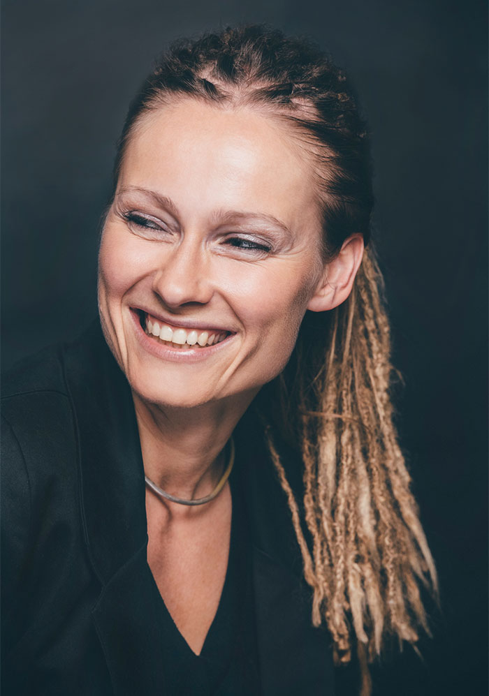 ADRIANA MARAIS